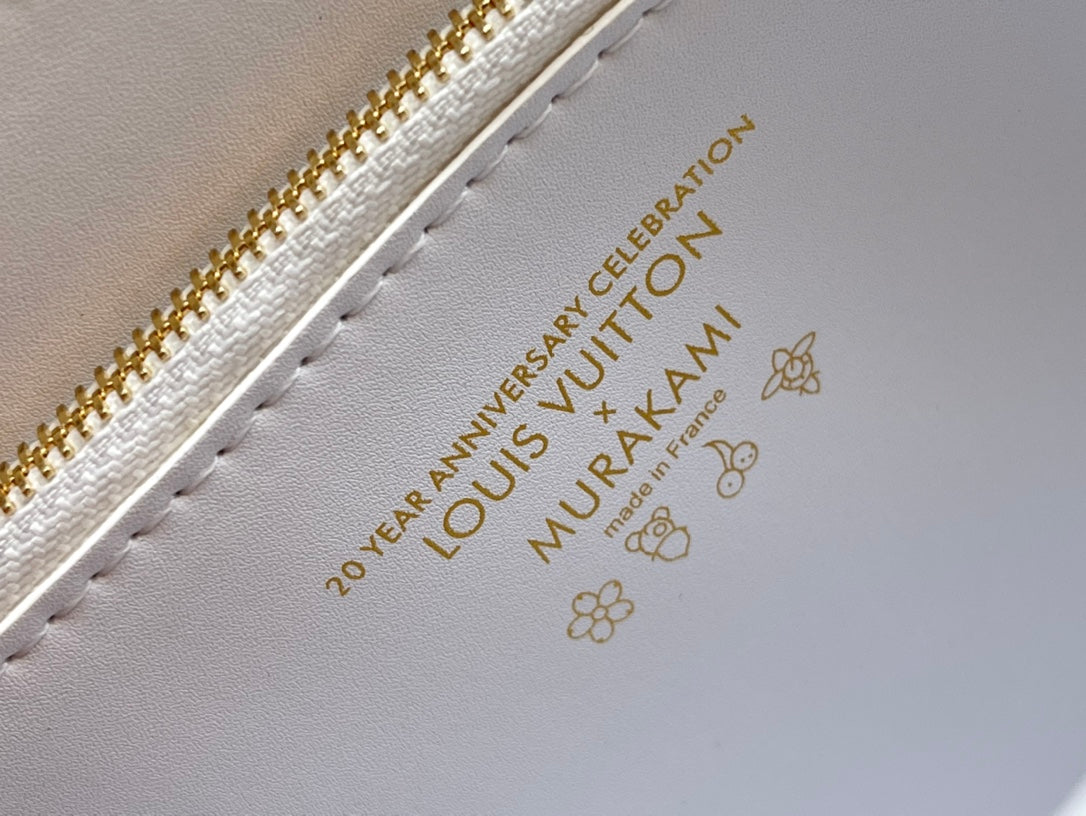 Louis Vuitton Twist Slim MM White