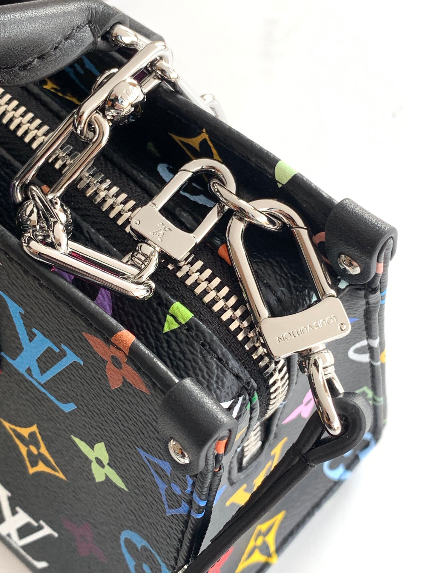 Louis Vuitton OnTheGo East West Bag