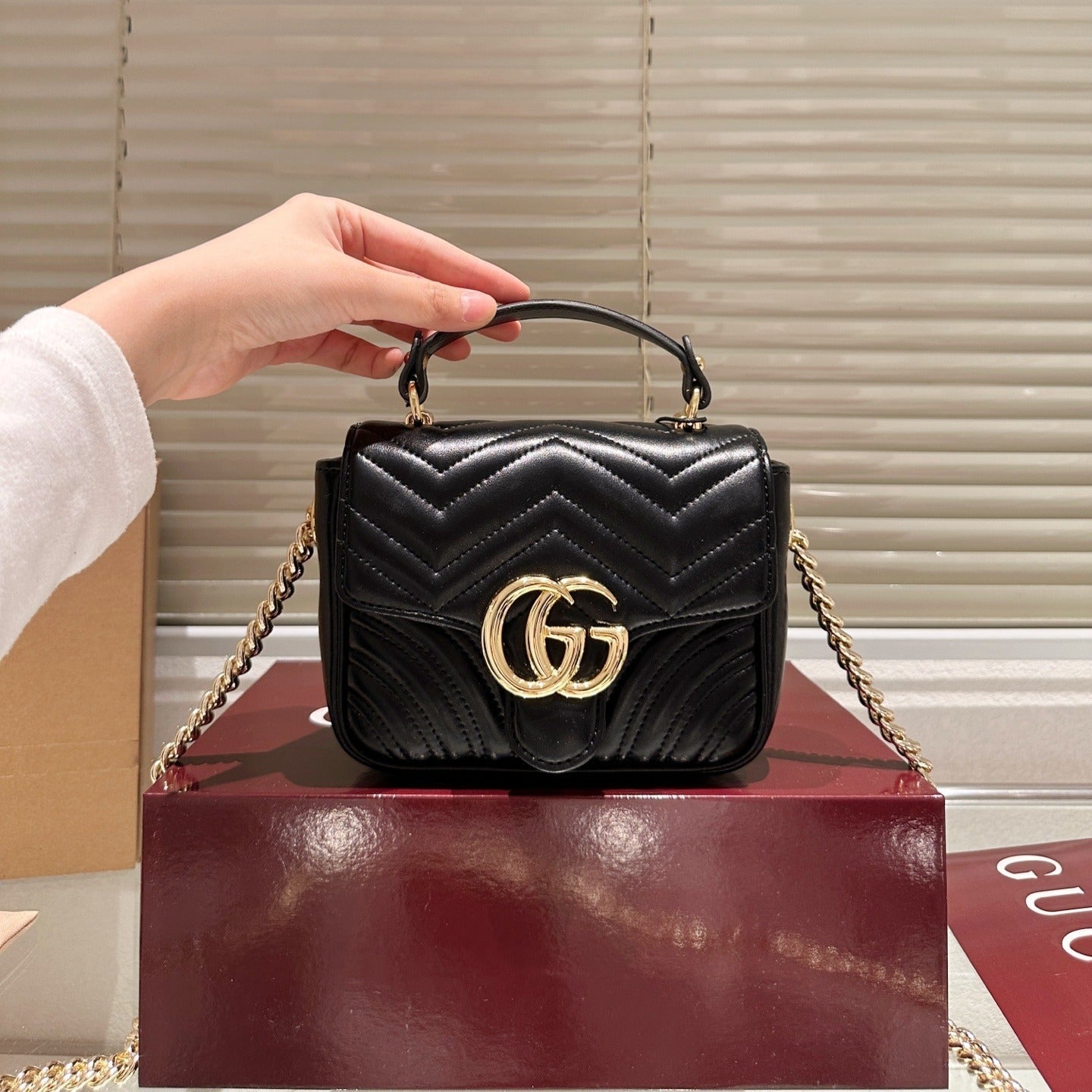 GUCCI GG MARMONT MINI TOP CROSSBODY LEATHER BLACK