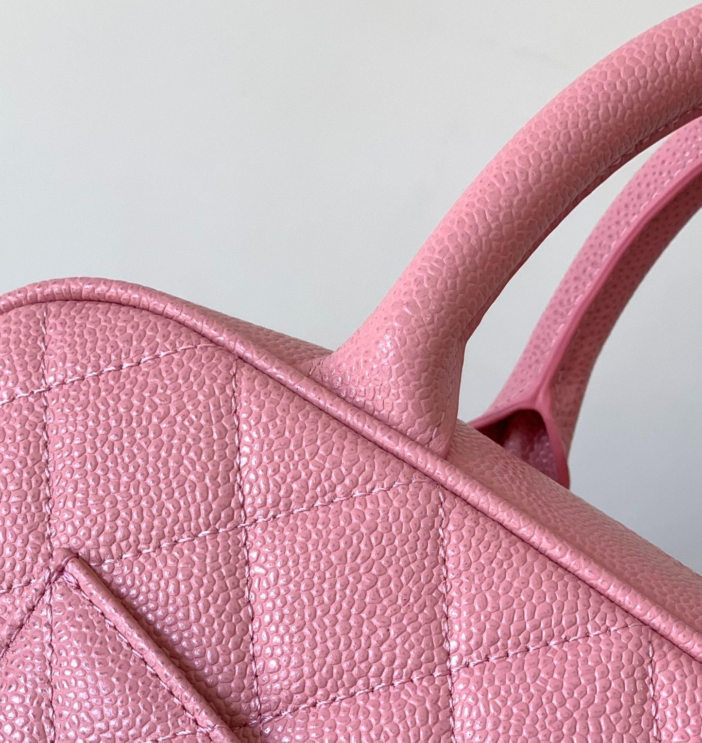 CHANEL BOWLING BAG LEATHER HANDBAG PINK