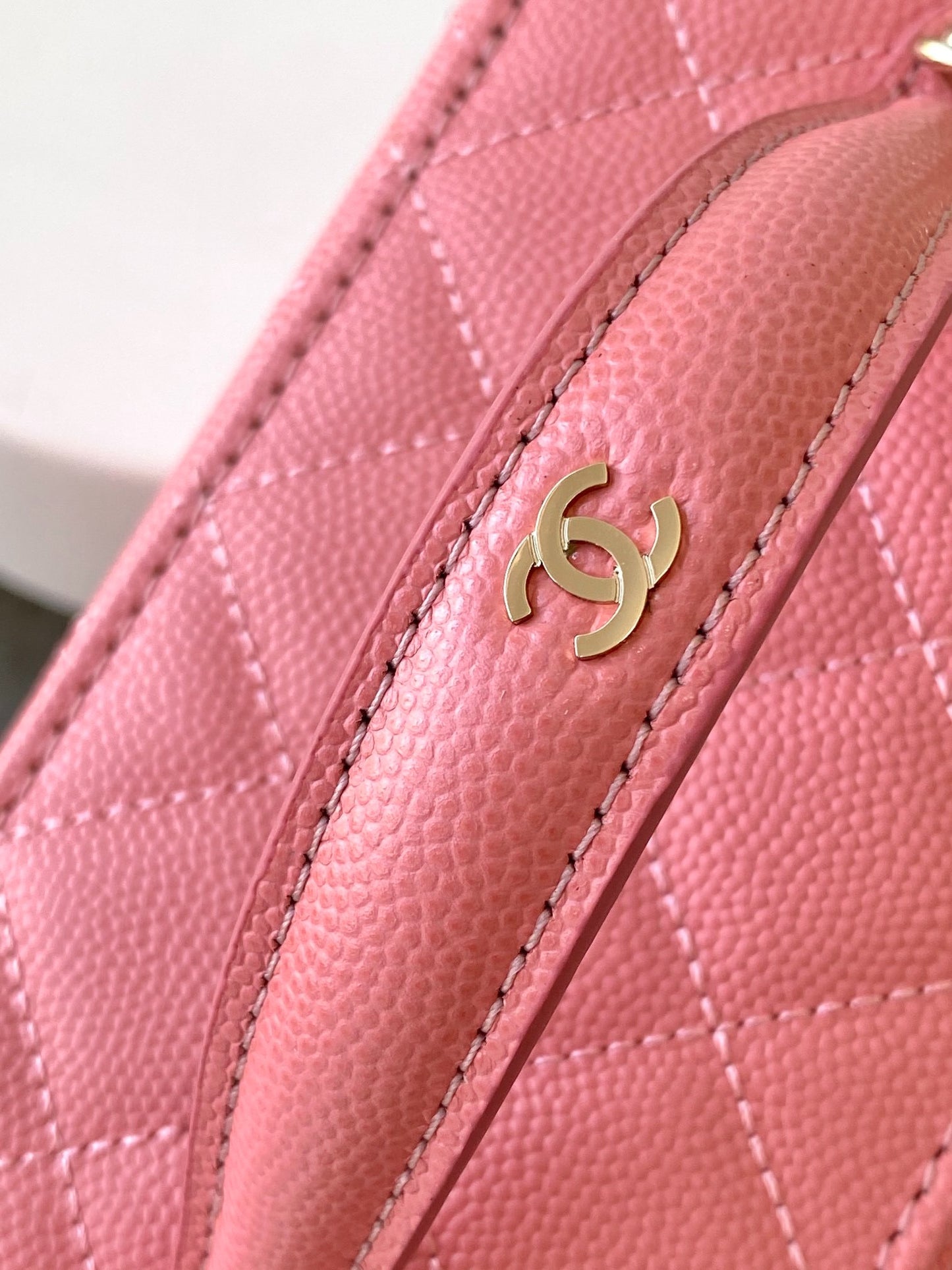 CHANEL QUILTED VANITY SHOULDER BAG  PINK WITH  CHAIN STRAP GOLD HARDWARE