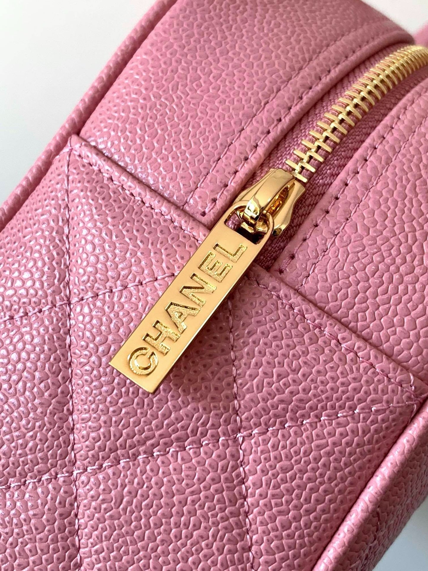 CHANEL BOWLING BAG LEATHER HANDBAG PINK