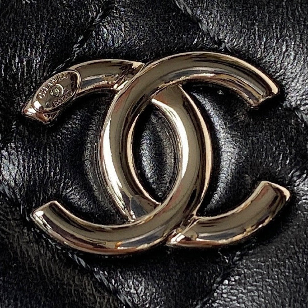 CHANEL QUILTED VANITY SHOULDER BAG BLACK CHAIN STRAP GOLD HARDWARE