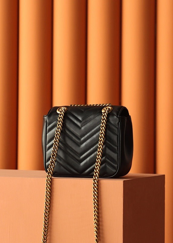 GUCCI GG MARMONT MATELASSÉ SUPER BAG