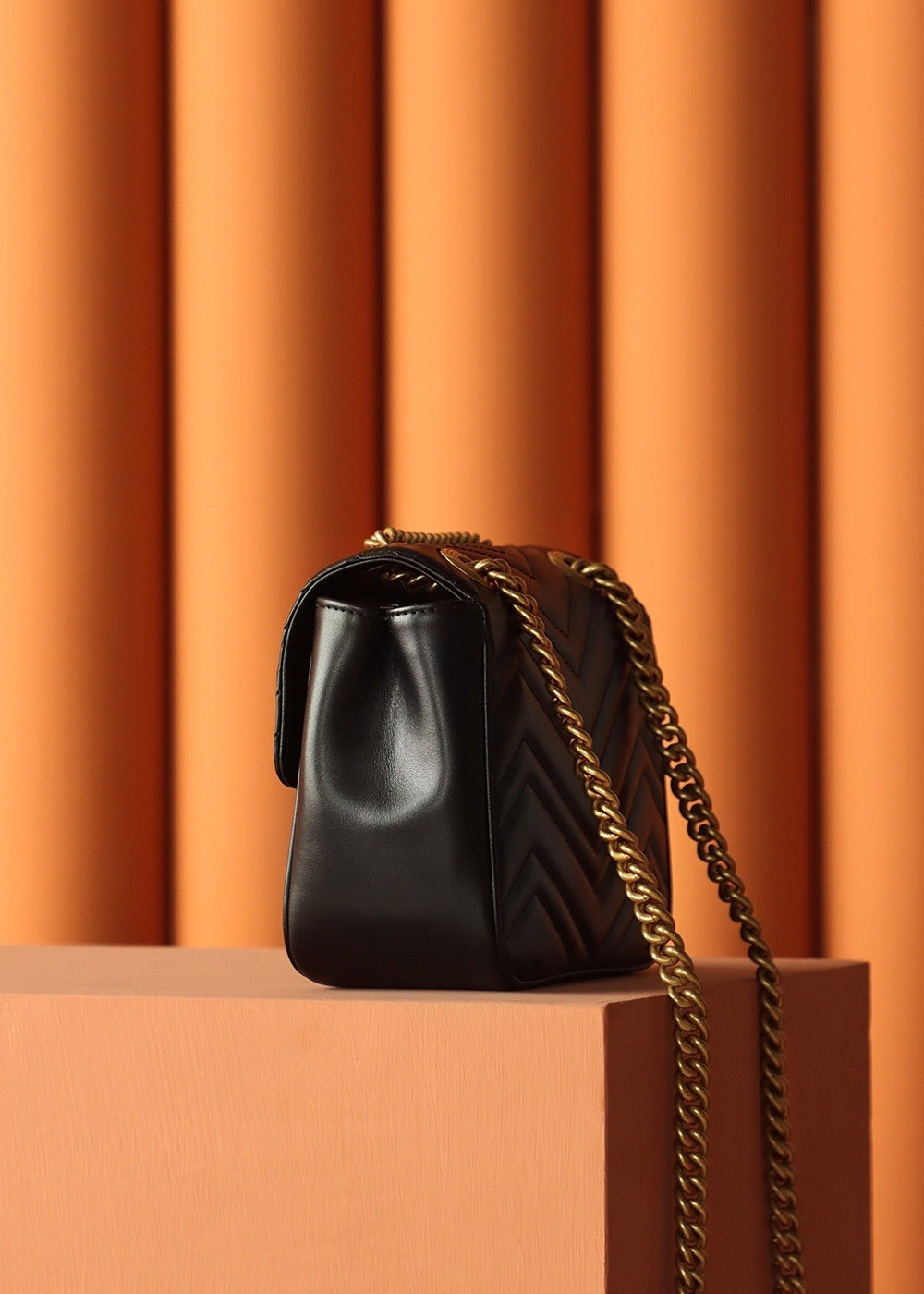 GUCCI GG MARMONT MATELASSÉ SUPER BAG