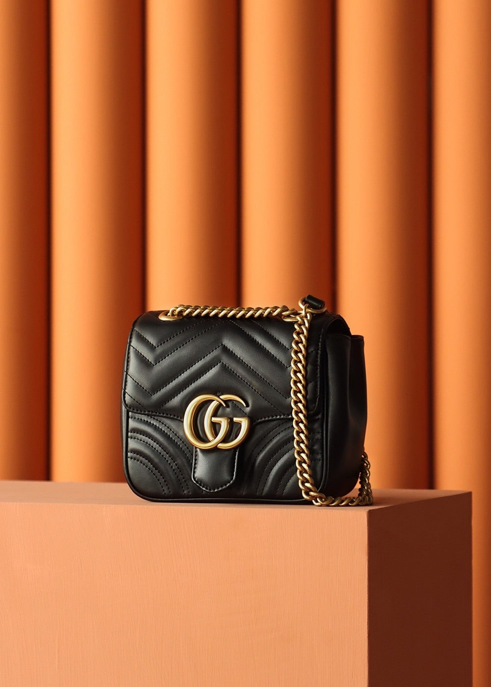 GUCCI GG MARMONT MATELASSÉ SUPER BAG